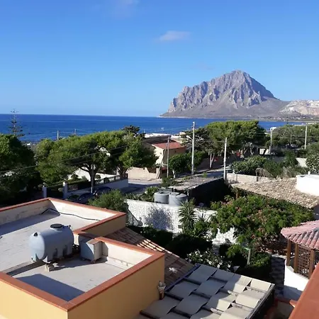 Casa Vacanze L'orizzonte Aparthotel Valderice