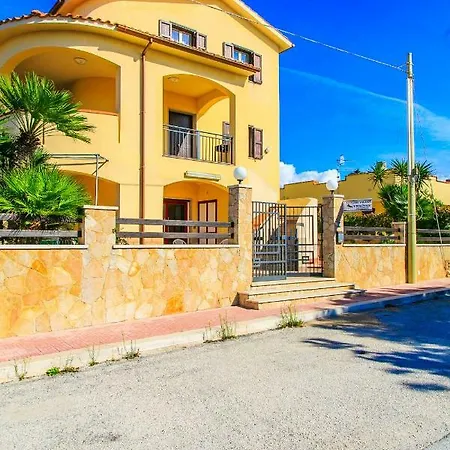 Casa Vacanze L'orizzonte Вальдериче